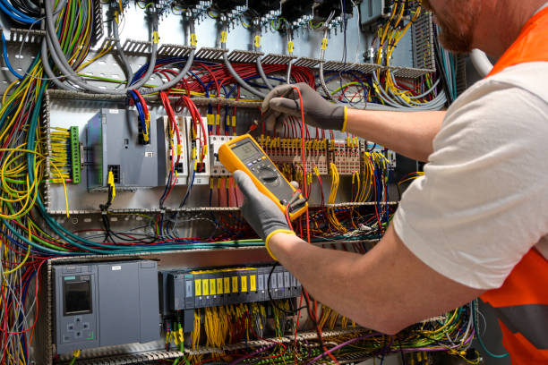 Best Local Electrician Companies  in Breckenridge, MN